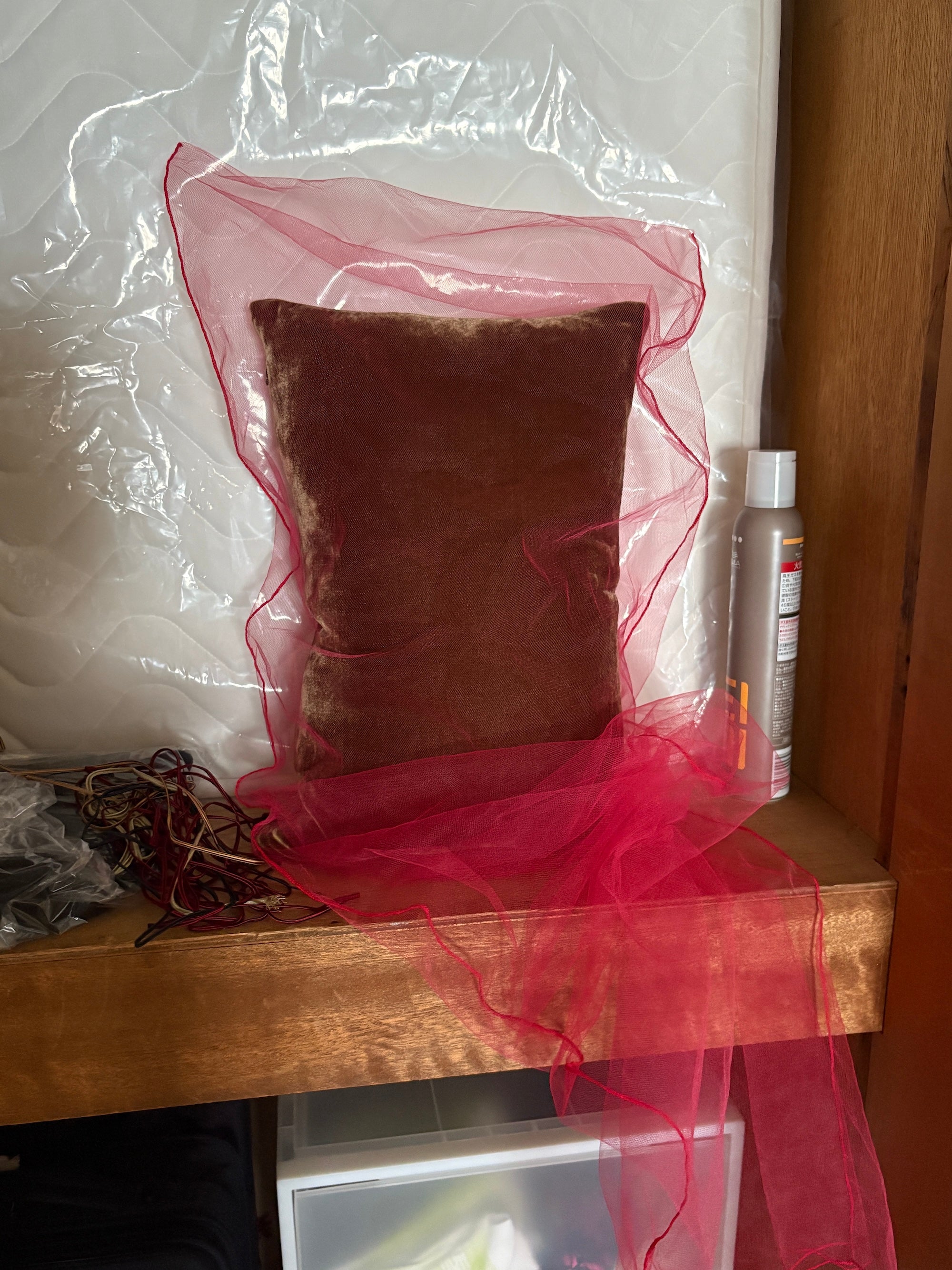 n04 — Tulle Velvet Flash